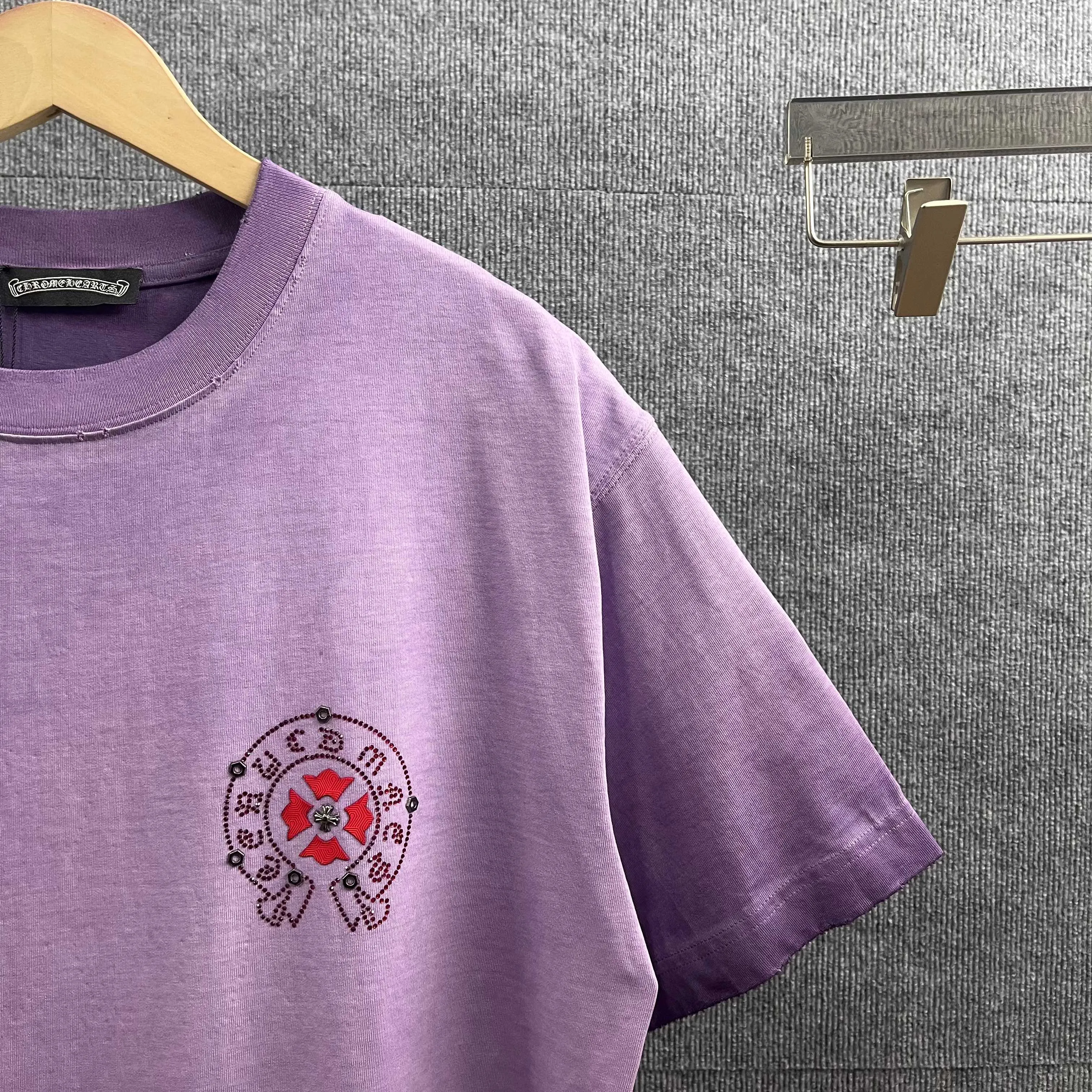 CH* * 2026 New Arrival + logo T Same Style ： Size：S （100-140 ） M （130-160 ） L （150-175 ） XL （160-185 ） XXL （180 ）